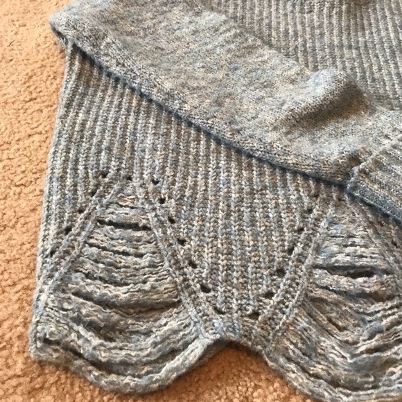 RUBY MOON Lrg Blue Cropped Distressed Sweater - Picture 3 of 8